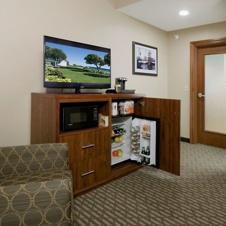 Bicycle Street Inn And Suites ماكيناك أيلاند المظهر الخارجي الصورة