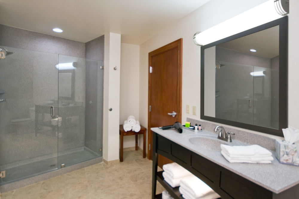 Bicycle Street Inn And Suites ماكيناك أيلاند المظهر الخارجي الصورة