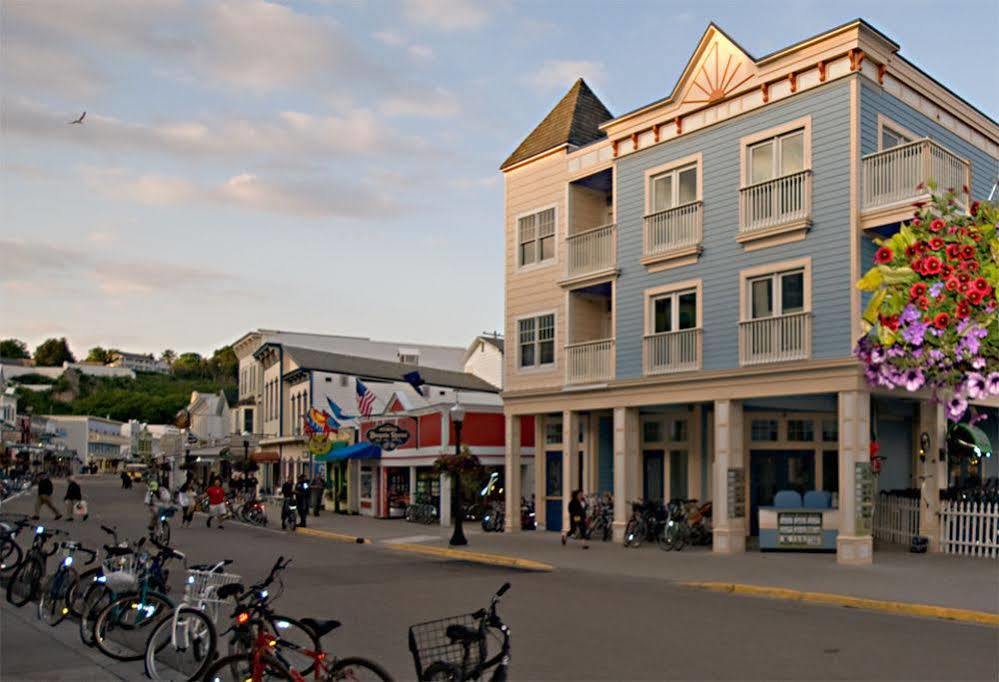 Bicycle Street Inn And Suites ماكيناك أيلاند المظهر الخارجي الصورة